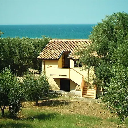 Agriturismo Torre Rinusa *